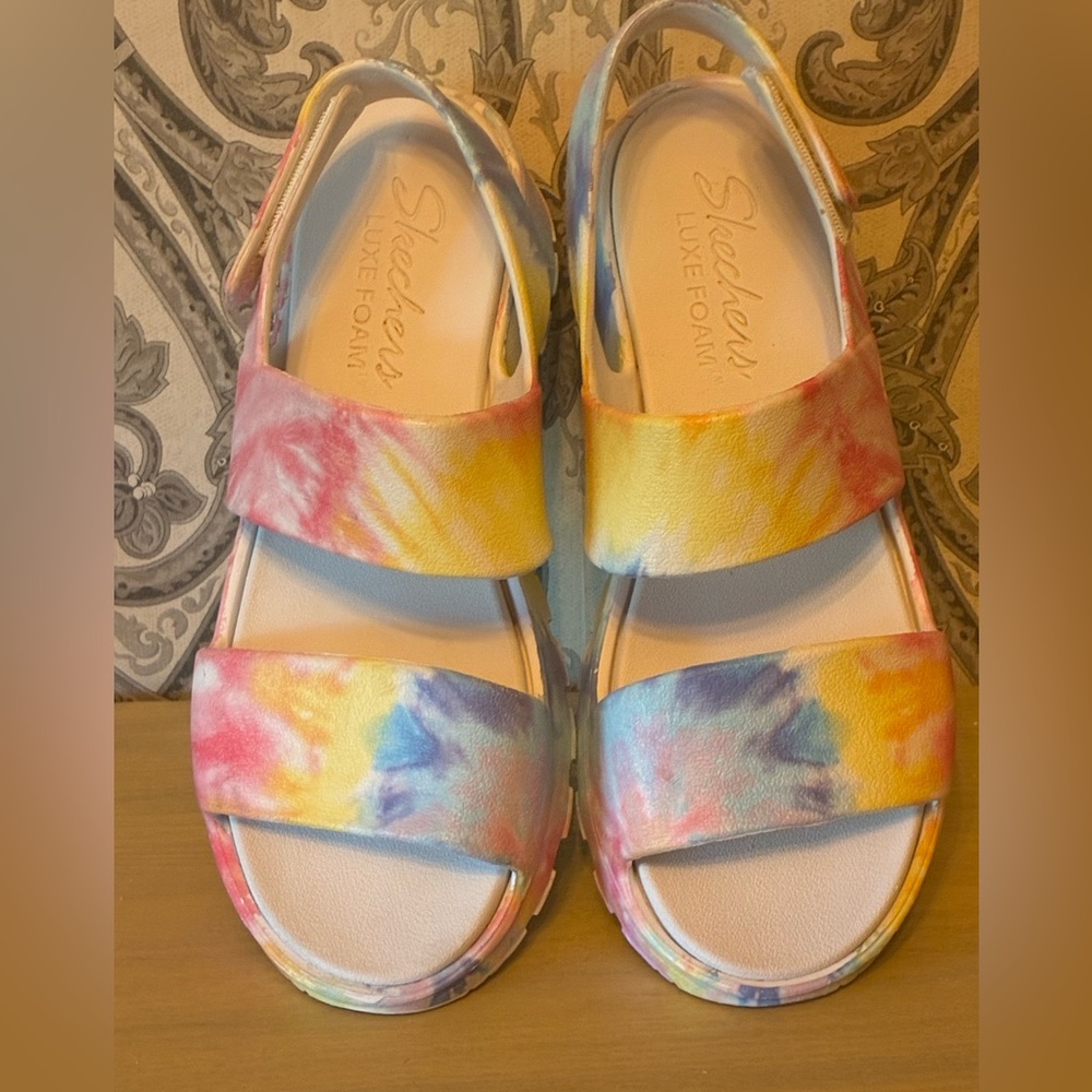 Colorful Tie-Dye luxe Foam Sandals - Picture 5 of 8